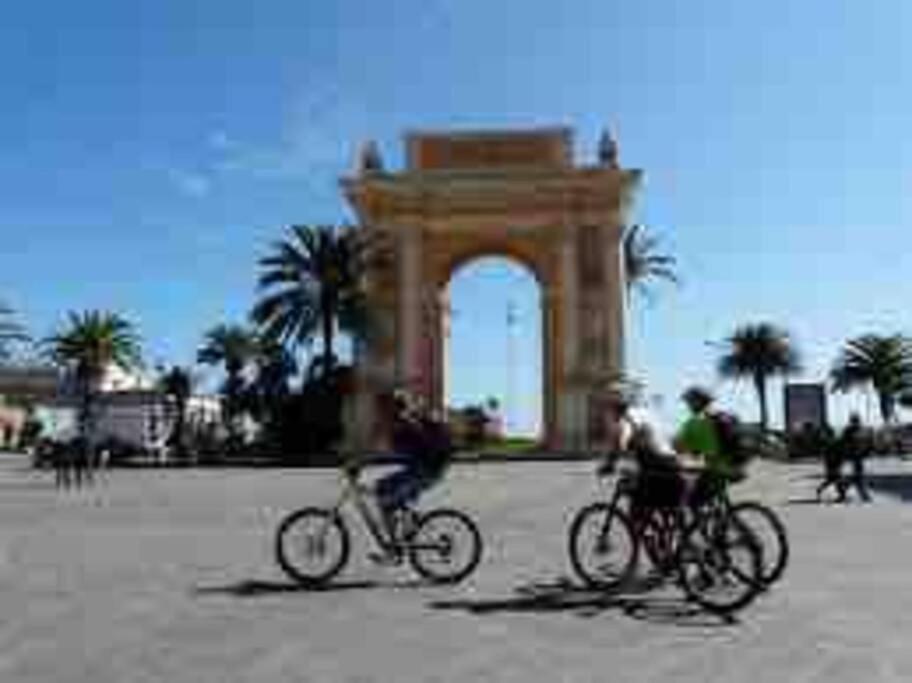 Appartamento In Centro Storico Finale Ligure Exterior foto