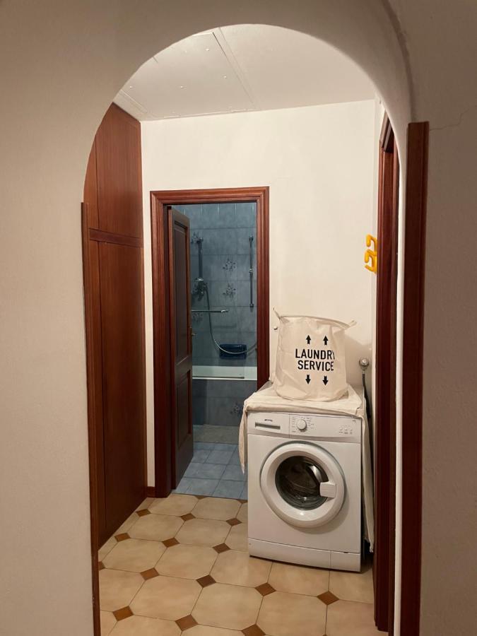 Appartamento In Centro Storico Finale Ligure Exterior foto